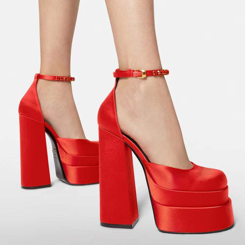 Amarae | Platform shoes with ankle strap