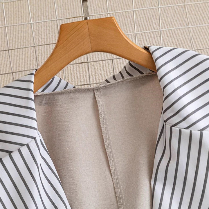 Elegant blazer jacket for women with a relaxed fit Lune London