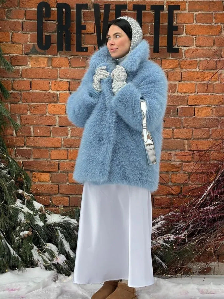 Luxurious faux fur fox jacket for ladies with an elegant cut Lune London