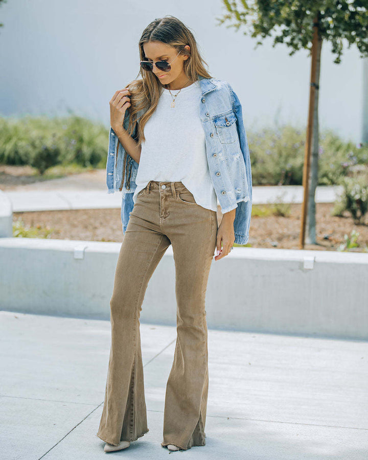 Women’s flared jeans in vintage style with a high waistband Lune London