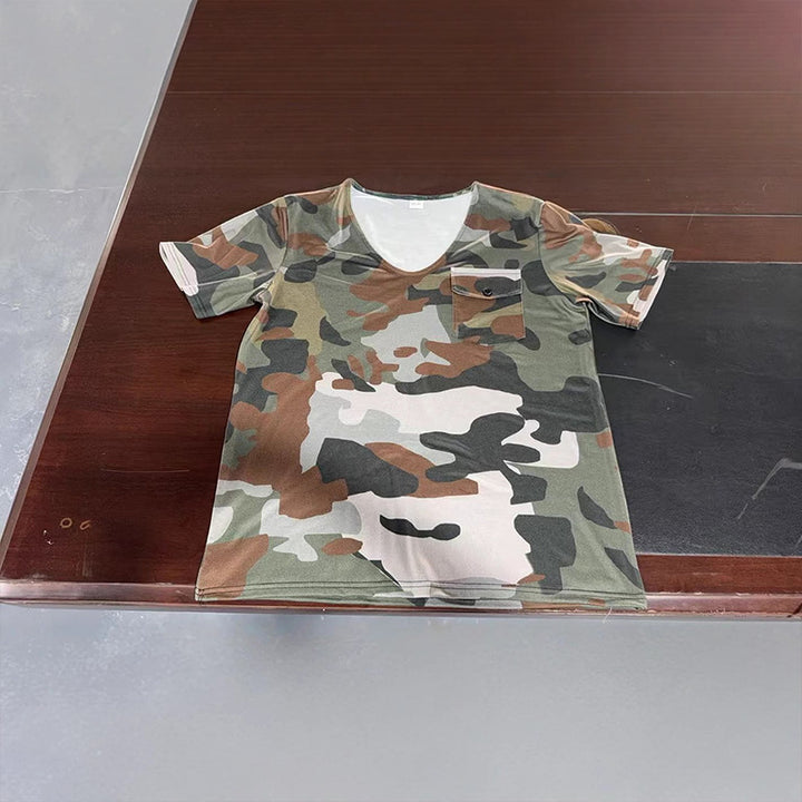 V-neck T-shirt for men with chest pocket and camouflage pattern Lune London