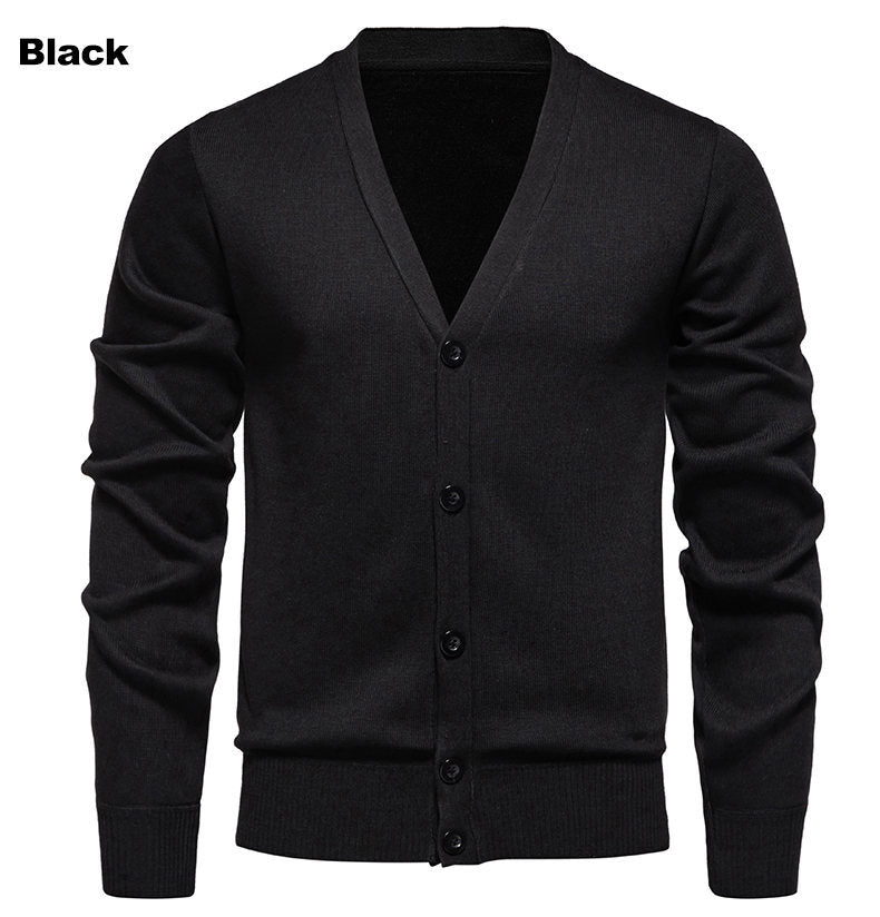Lune London | Men's cozy knit cardigan with V-neck and button placket