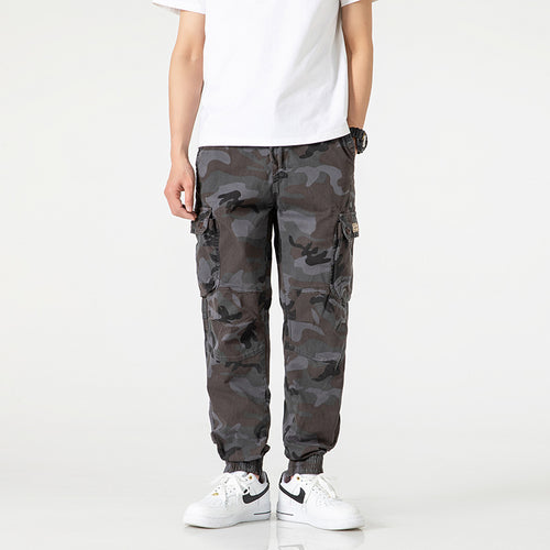 Men's cargo pants with functional pockets and a relaxed fit Amarae