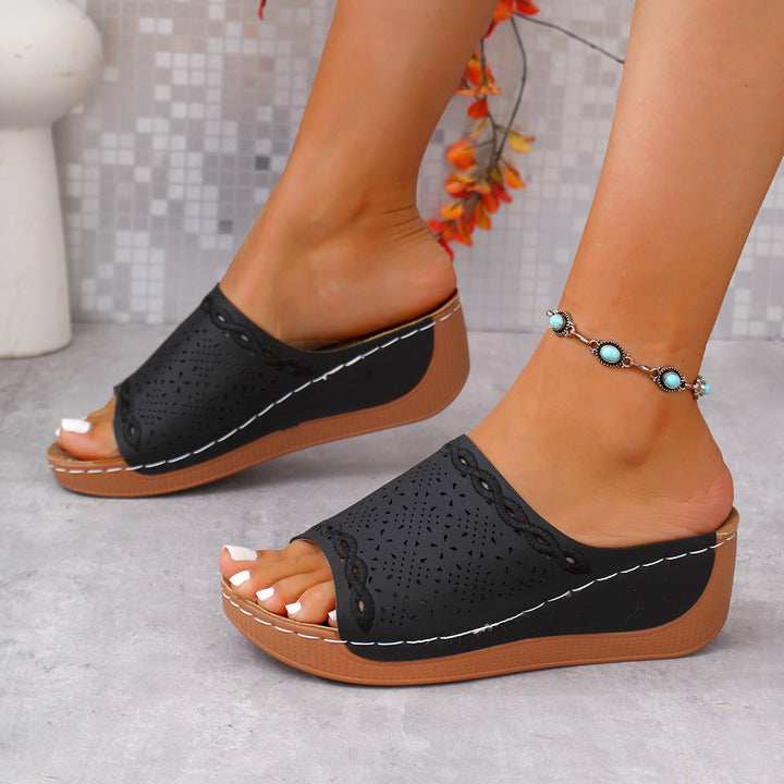 Lune London women's wedge sandals with perforated sole