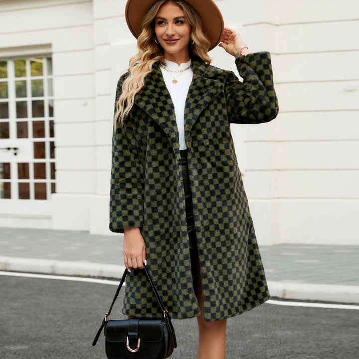 Elegant faux fur coat for women with a modern check pattern and a wide collar Lune London