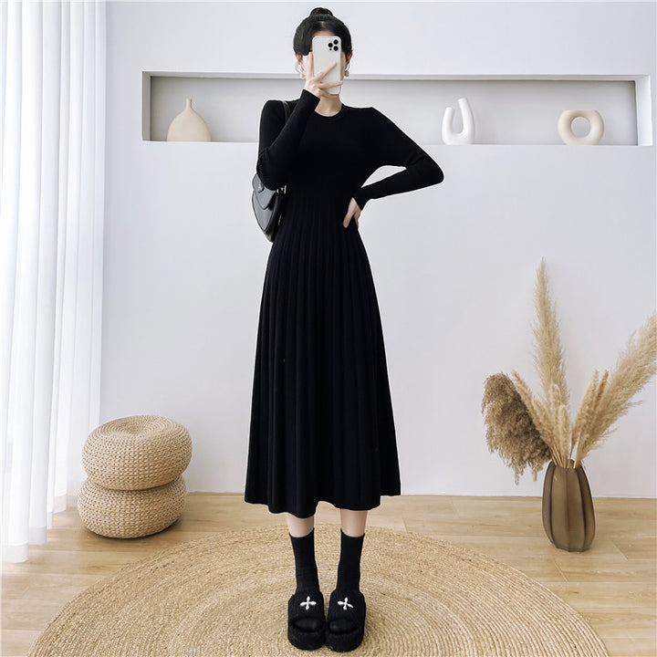 Maxi dress for women with a fine rib design and a narrow cut Lune London