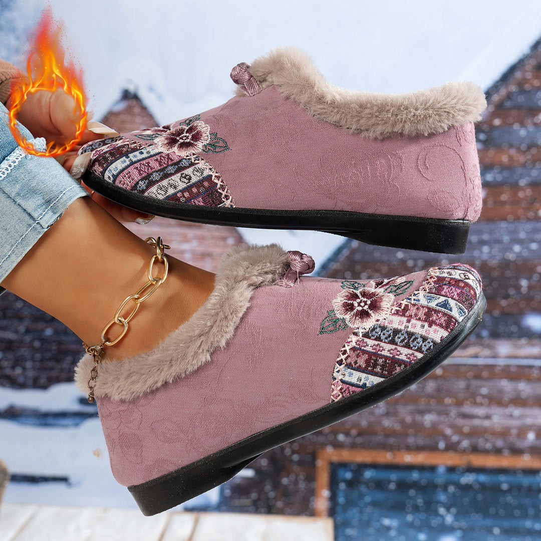 Slippers for women with soft lining and trendy floral design Lune London