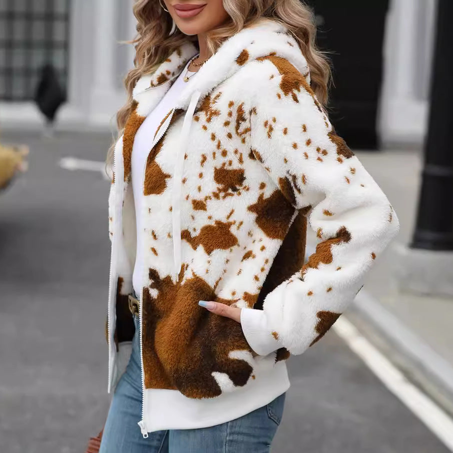 Women's plush jacket with animal print and practical pockets Lune London