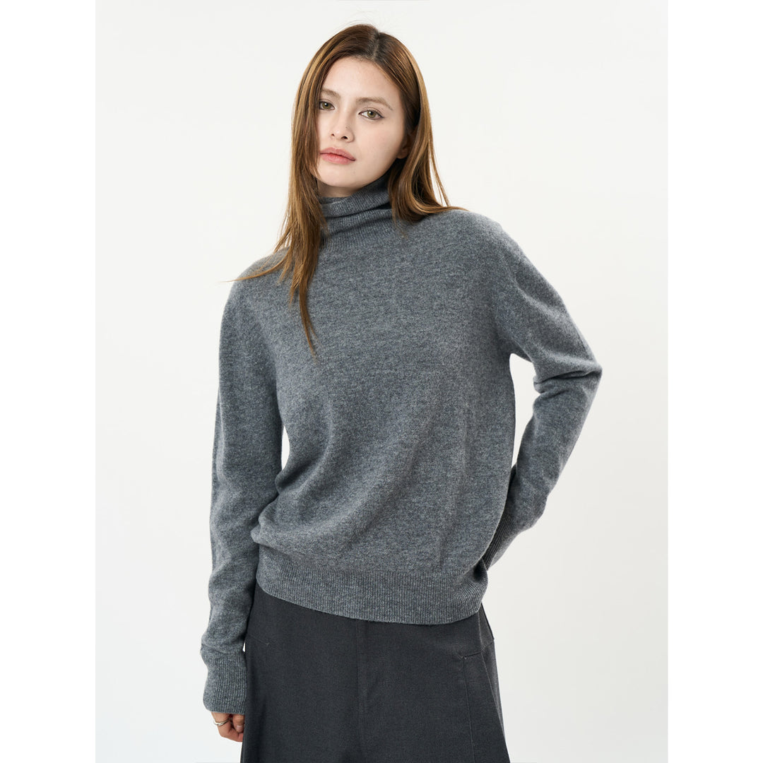 Women's Fine Cashmere-Style Rollneck Sweater with Relaxed Fit and Ribbed Cuffs Amarae