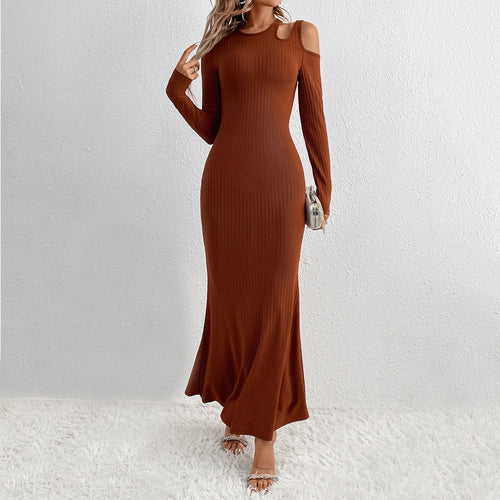Robe maxi pour femmes avec un design découpé élégant et une coupe flatteuse pour la silhouette Chic & Stil