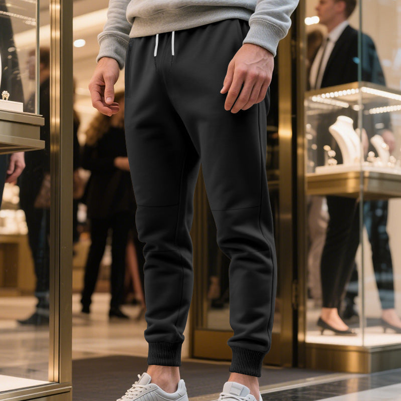 Men's leisure joggers with elastic waistband and moisture-regulating material Lune London