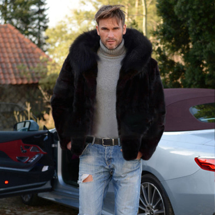 Luxurious fur coat for men with a striking collar Lune London