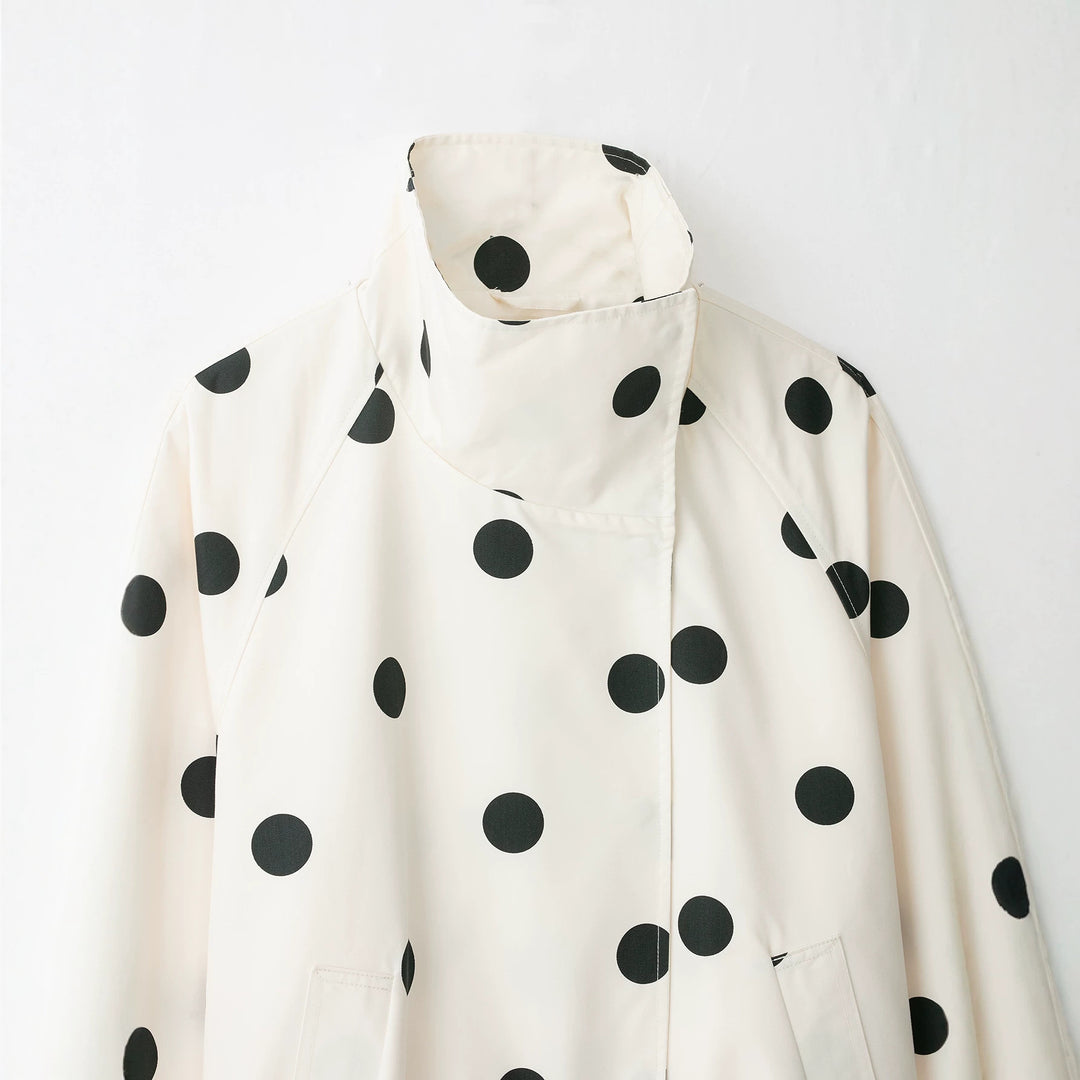 Women's short jacket in cape style with stand-up collar and balloon sleeves Amarae