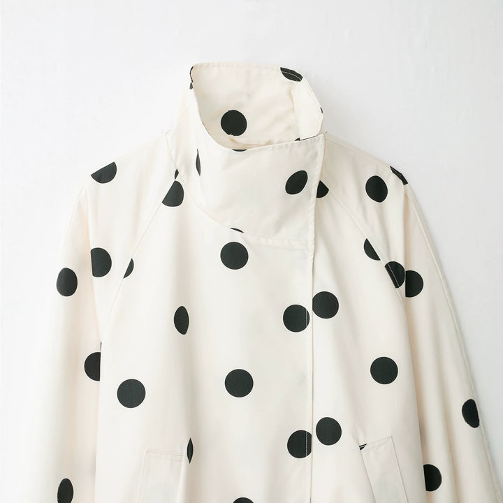 Women's short jacket in cape style with stand-up collar and balloon sleeves Amarae
