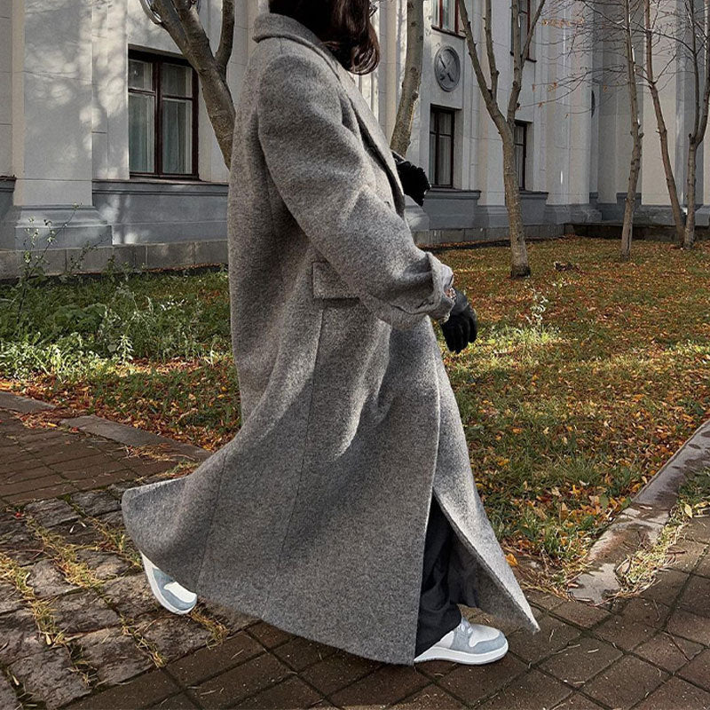 Oversized wool coat for women with elegant design Amarae