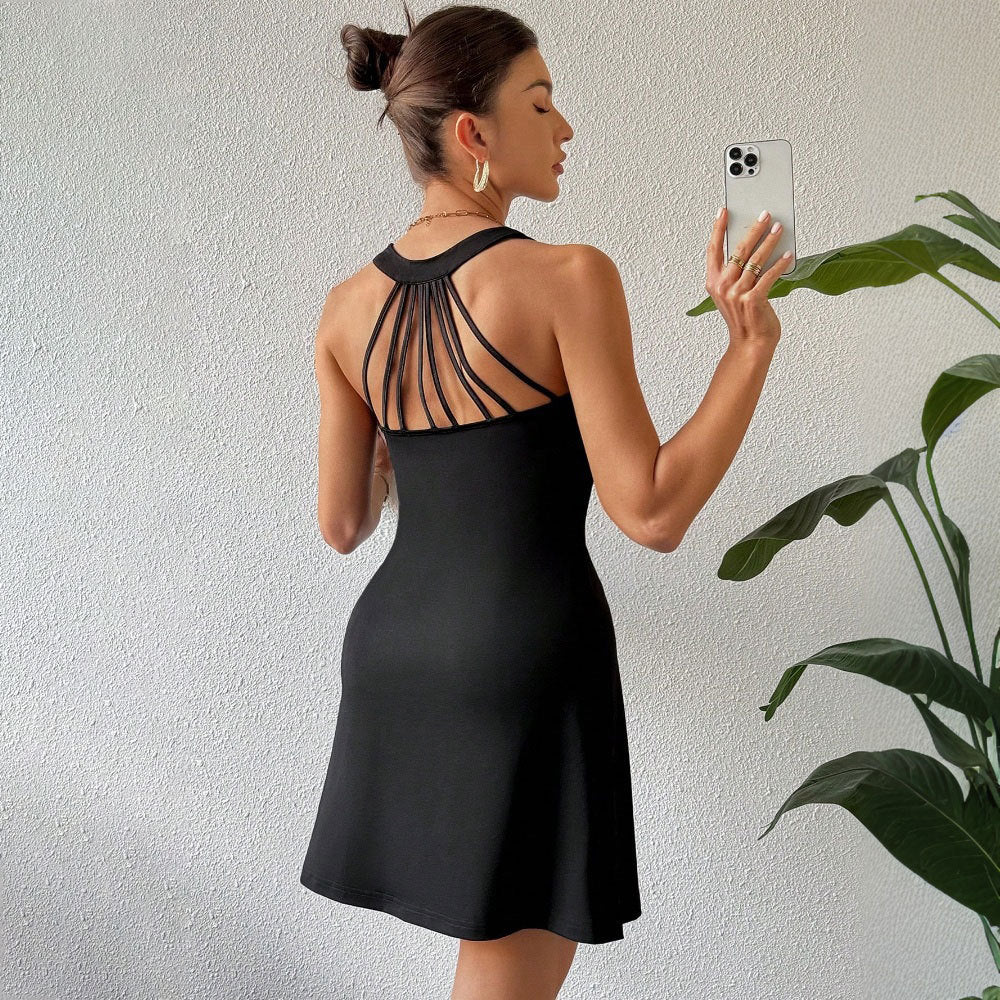 Robe décontractée sportive pour femmes avec design dos nageur Chic & Stil