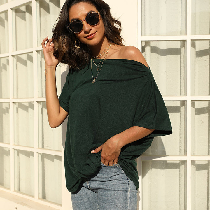 Off-shoulder t-shirt for women with a relaxed fit and trendy knot detail Lune London