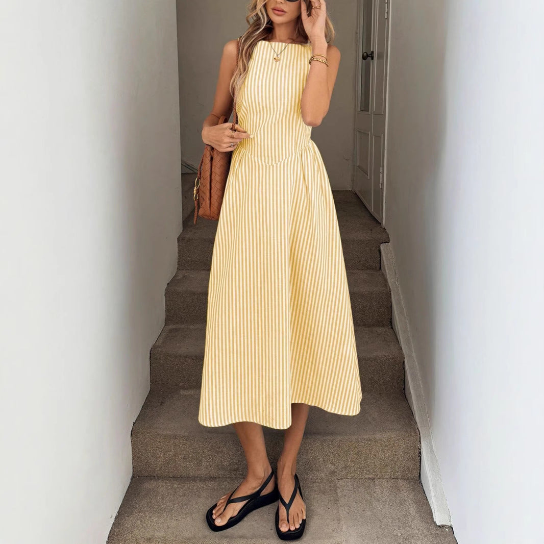Midi dress for women with fine stripes and a fitted silhouette Lune London