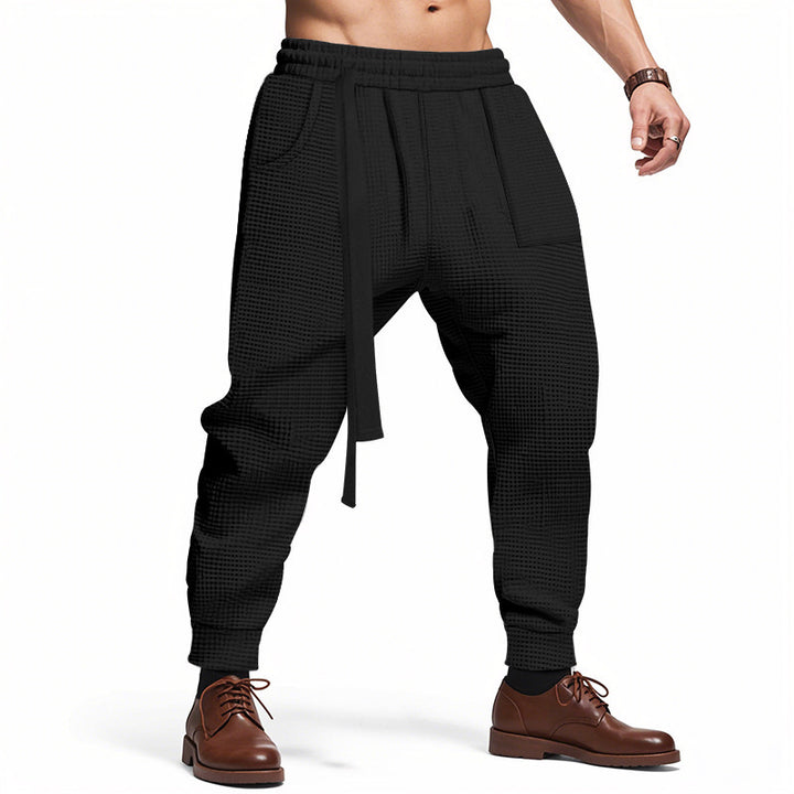 Stylish leisure pants for men with elastic waistband and practical pockets Lune London
