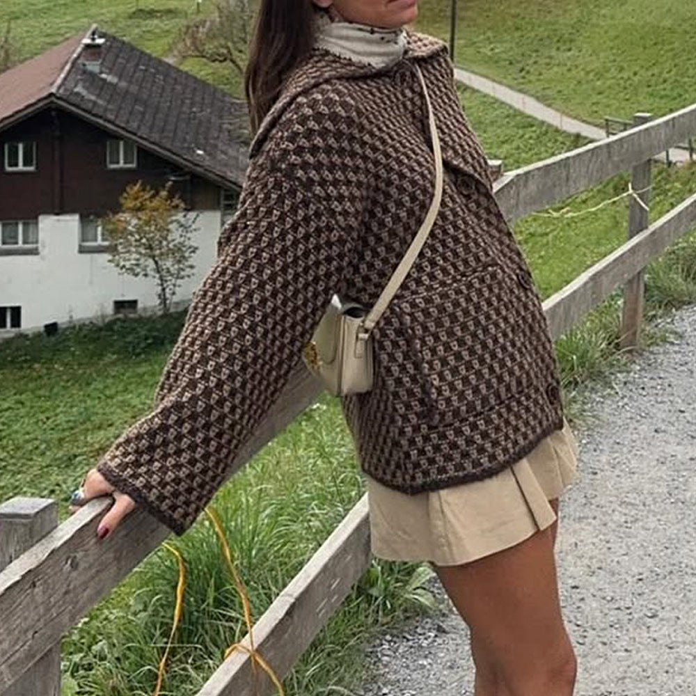 Women’s short jacket in boucle waffle pattern with large lapel collar Amarae