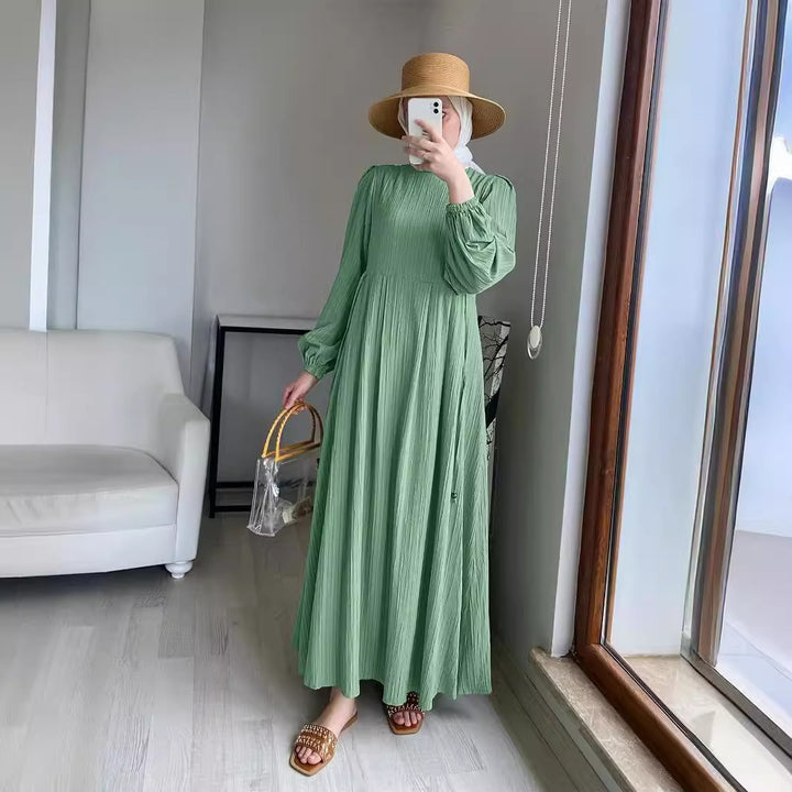 Maxi dress for women with textured design and puff sleeves Lune London
