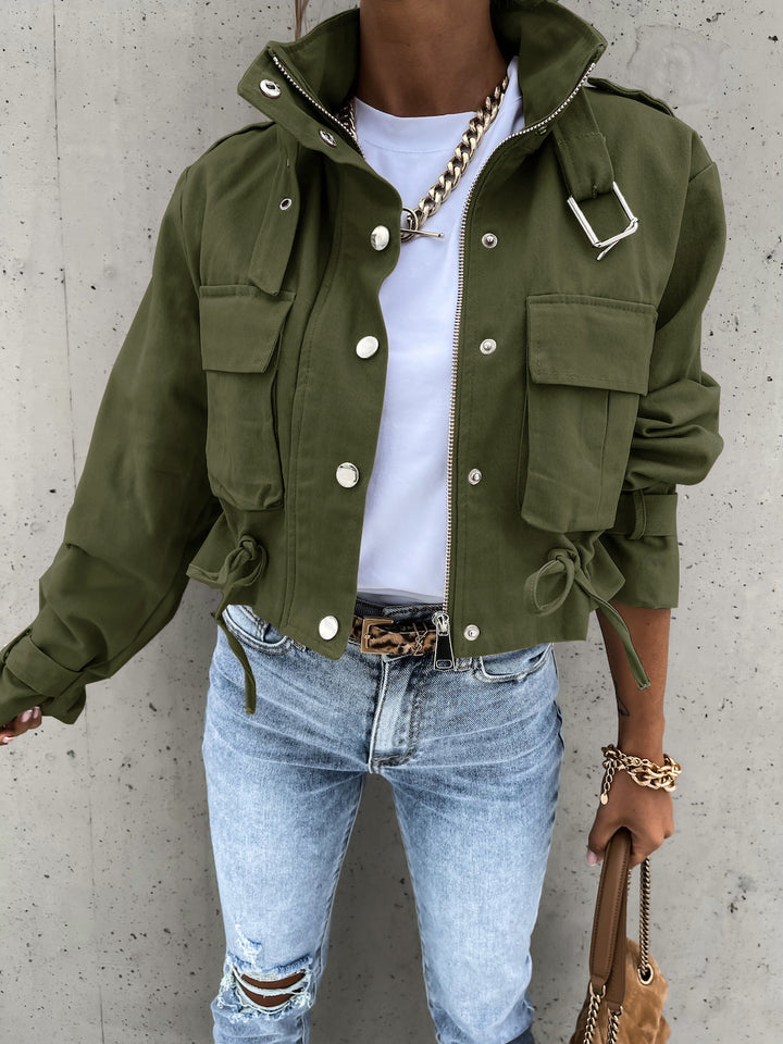Veste utilitaire pour femmes avec ourlet ajustable et poches pratiques Chic & Stil