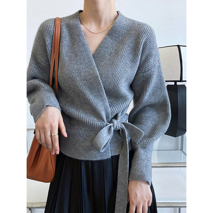Cardigan enveloppant élégant pour femme avec décolleté en V profond et ceinture à la mode Chic & Stil