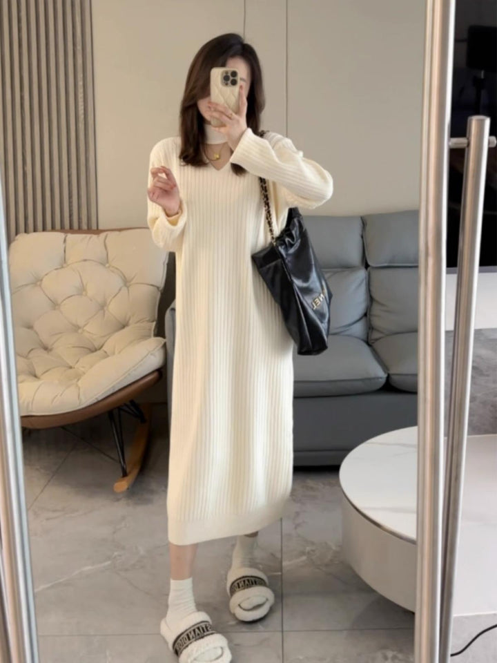 Knitted dress for women with an elegant ribbed structure Lune London