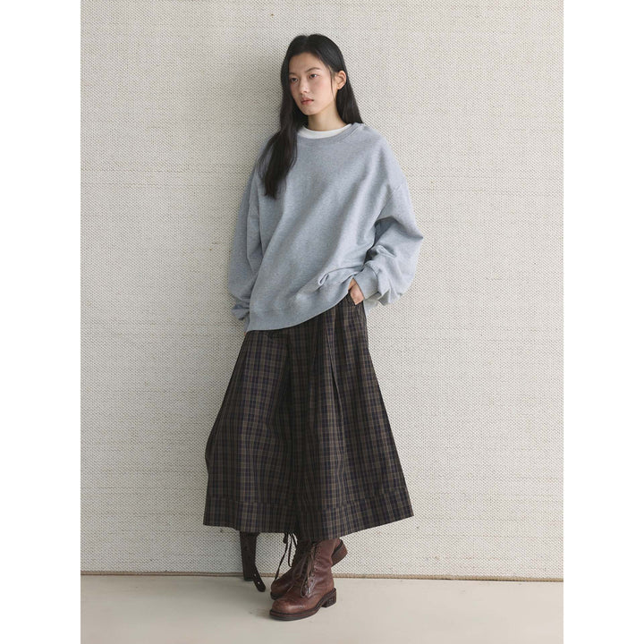 Women's Casual Oversized Sweatshirt with an extra wide cut, dropped shoulder and reinforced round neck Amarae