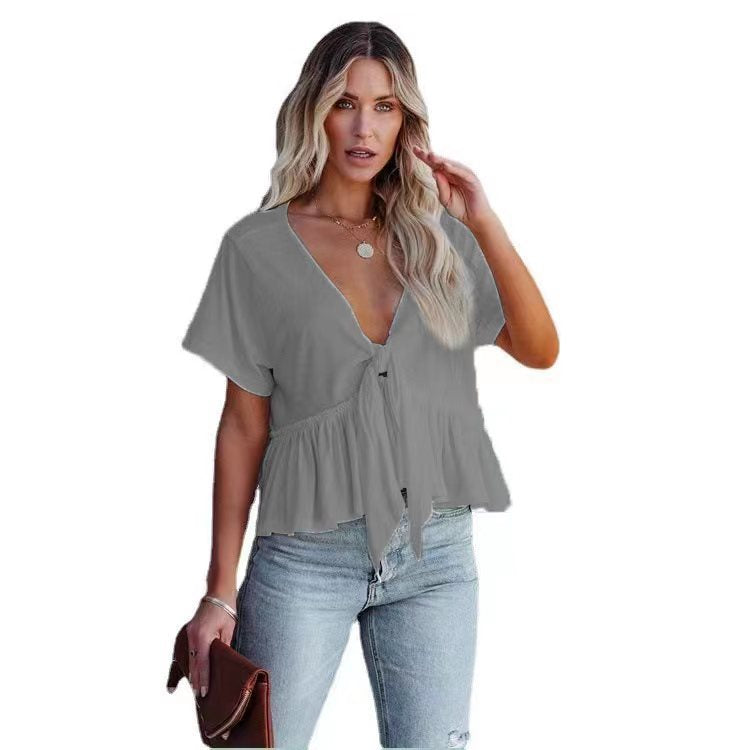 Blouse for women with a relaxed fit and gathers Lune London