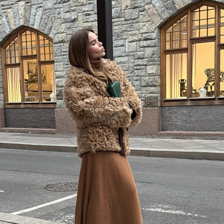 Women's short jacket made of curly teddy faux fur with oversized cut Amarae