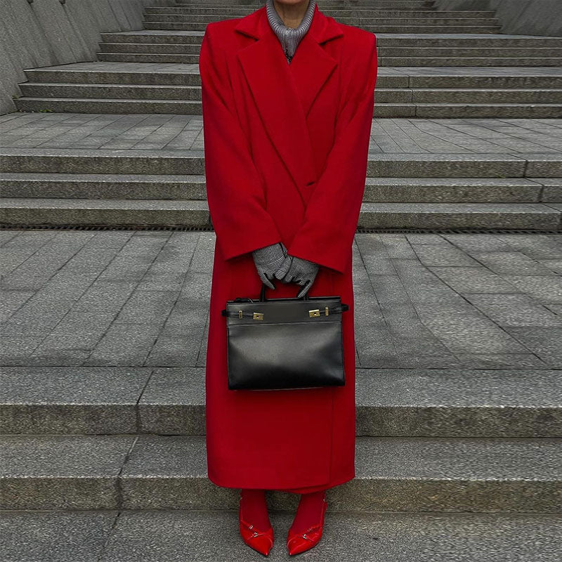 Elegant wool coat for ladies with oversized fit and chic collar Lune London