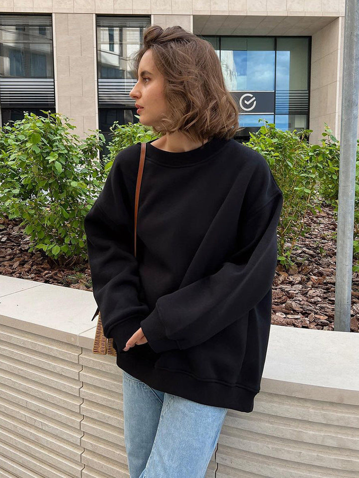 Women's Oversized Sweatshirt with Dropped Shoulder and Soft Fleece Fabric Chic und Stil