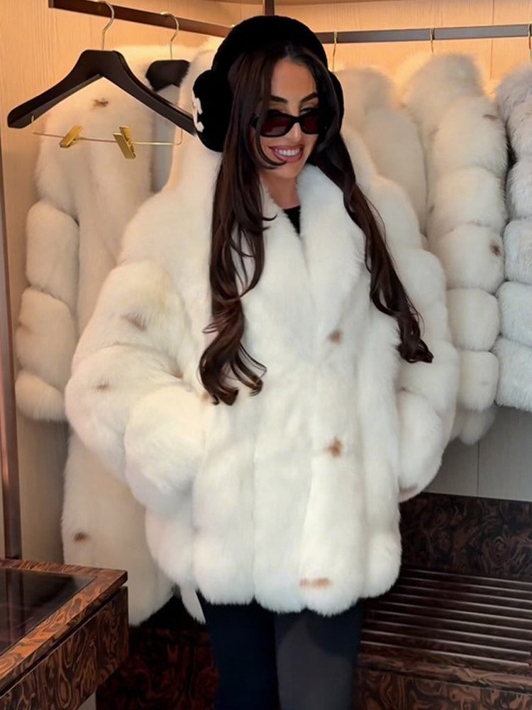 Women Short Cut Faux Fur Coat with Voluminous Teddy Effect Amarae