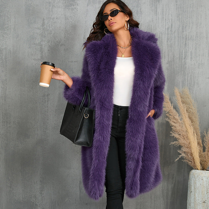 Women Elegant Faux Fur Coat with Wide Lapels and Casual Cut Lune London