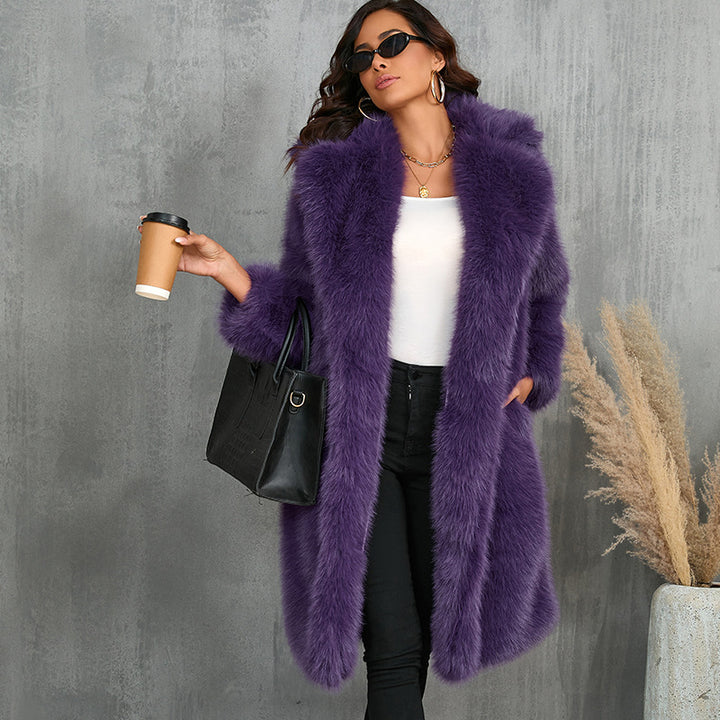 Women Elegant Faux Fur Coat with Wide Lapels and Casual Cut Lune London