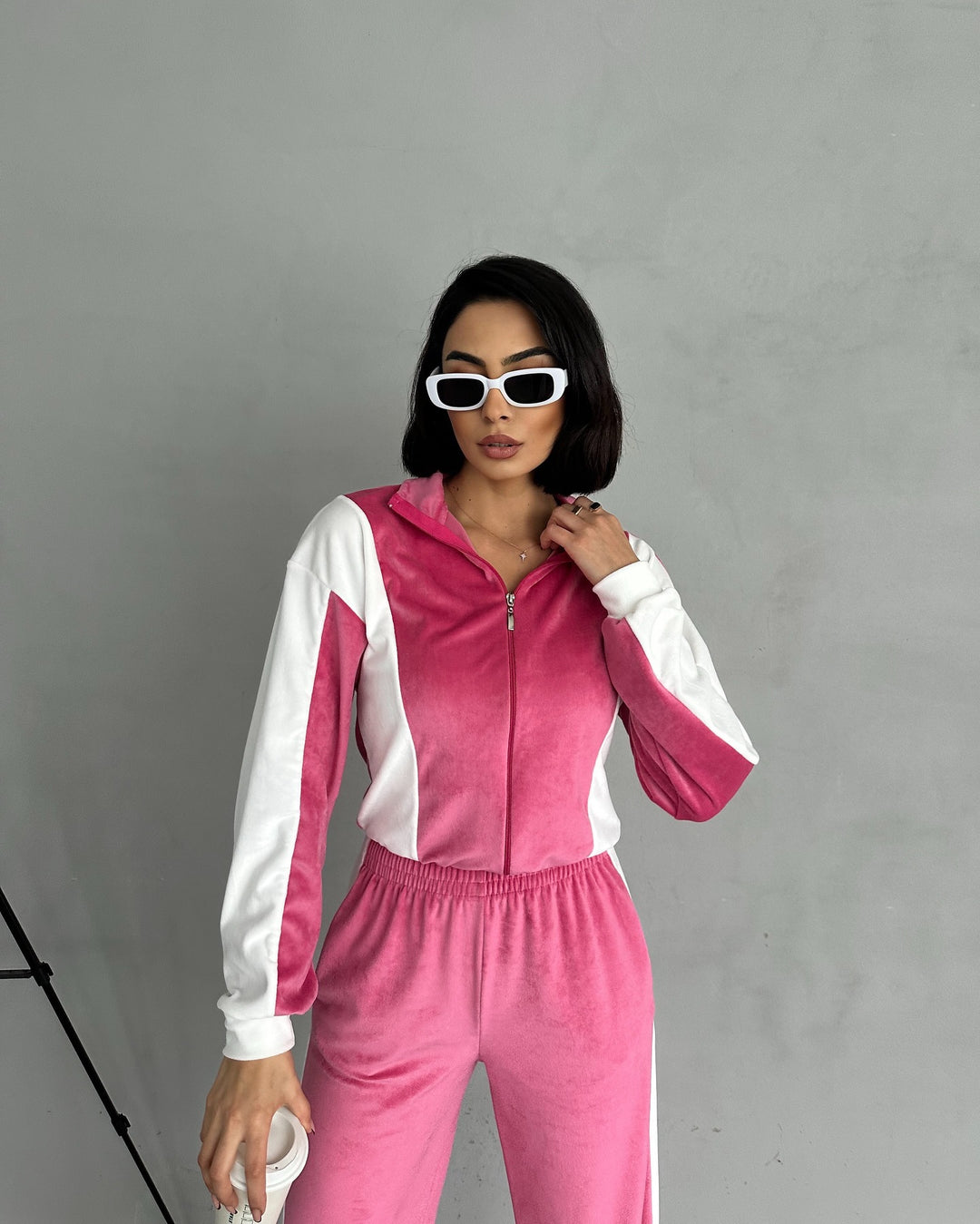 Lune London women's sporty velvet tracksuit with zipper and side stripes