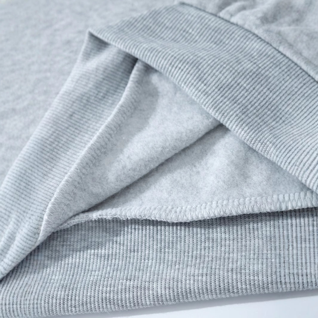 Women's comfortable sweatshirt with raglan sleeves Chic & Stil