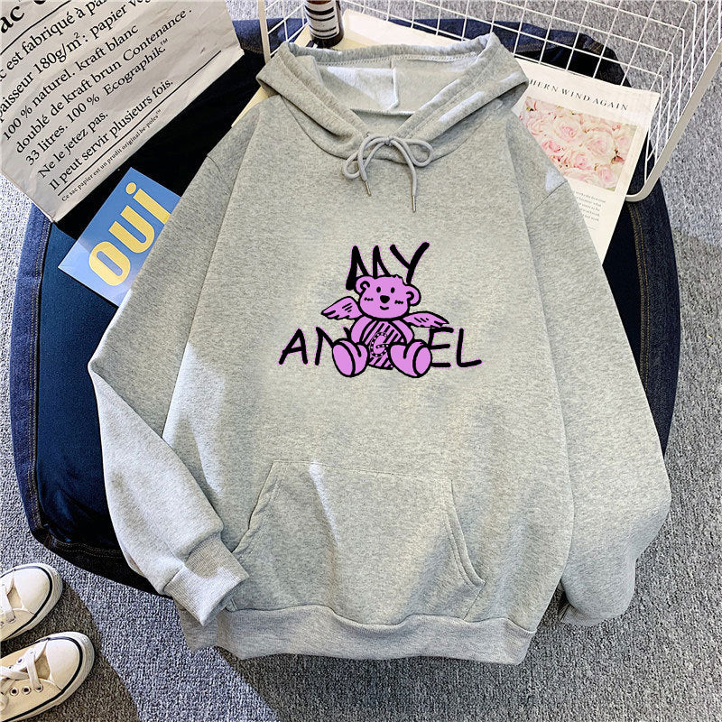 Women's hoodie with cute angel bear design Chic & Stil