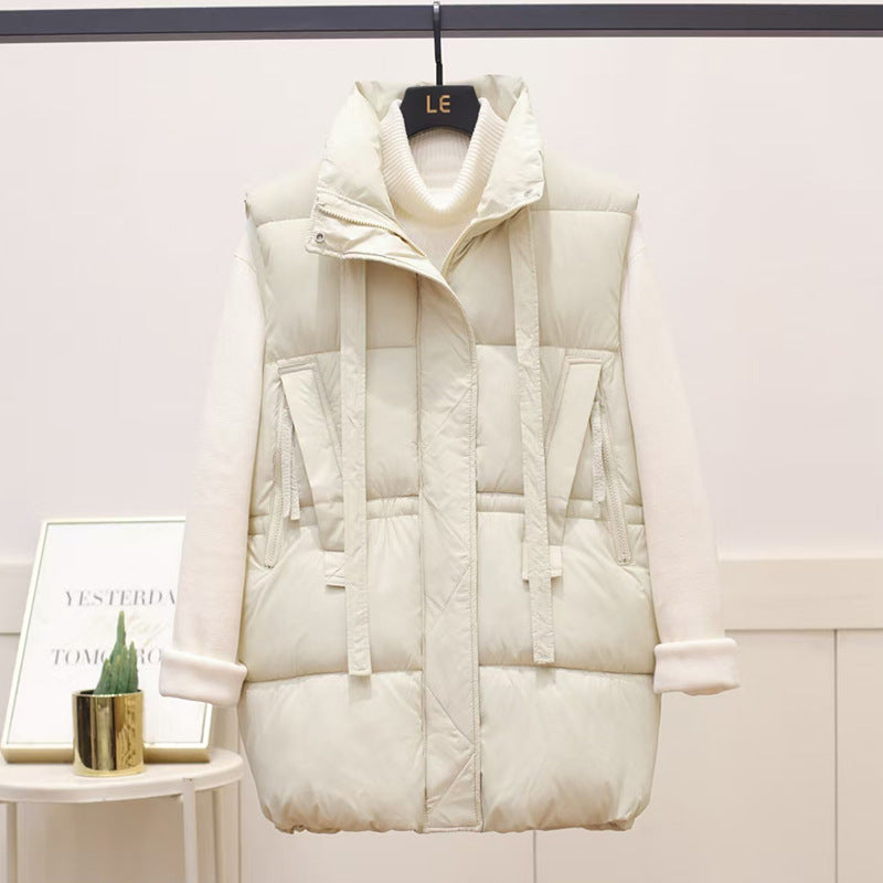 Quilted women's gilet with high collar and practical pockets Lune London