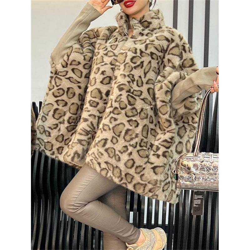 Ladies Elegant Plush Jacket with Leopard Pattern and Chic High Collar
