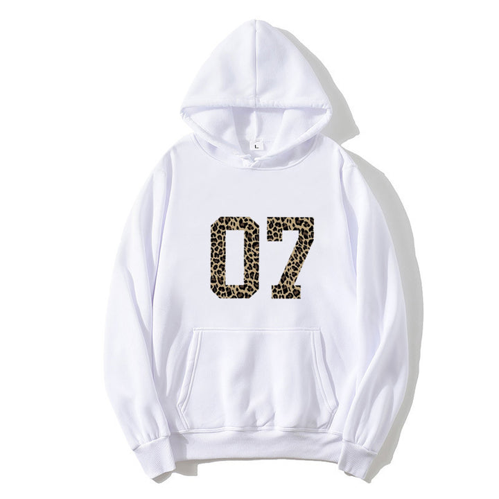 Women's Hoodie with Modern Animal Print Chic & Stil