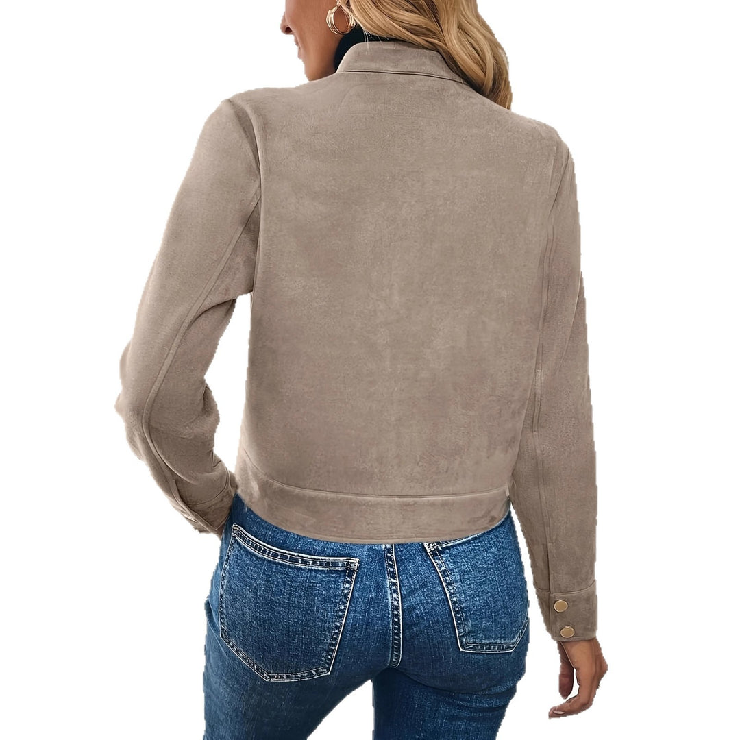 Fashionable short women's jacket in high-quality faux leather with practical pockets Lune London