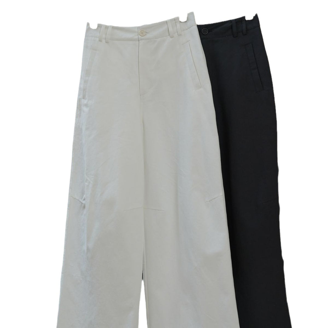 Ladies high-waisted pleated trousers with extra wide leg and side pockets Amarae