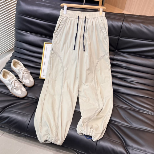 Pantalons fonctionnels légers pour femmes avec taille élastique et poches pratiques Chic & Stil