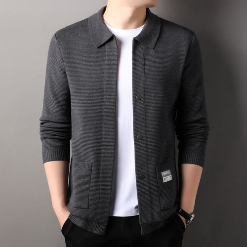 Elegant knitted jacket for men with practical pockets and modern cut Amarae