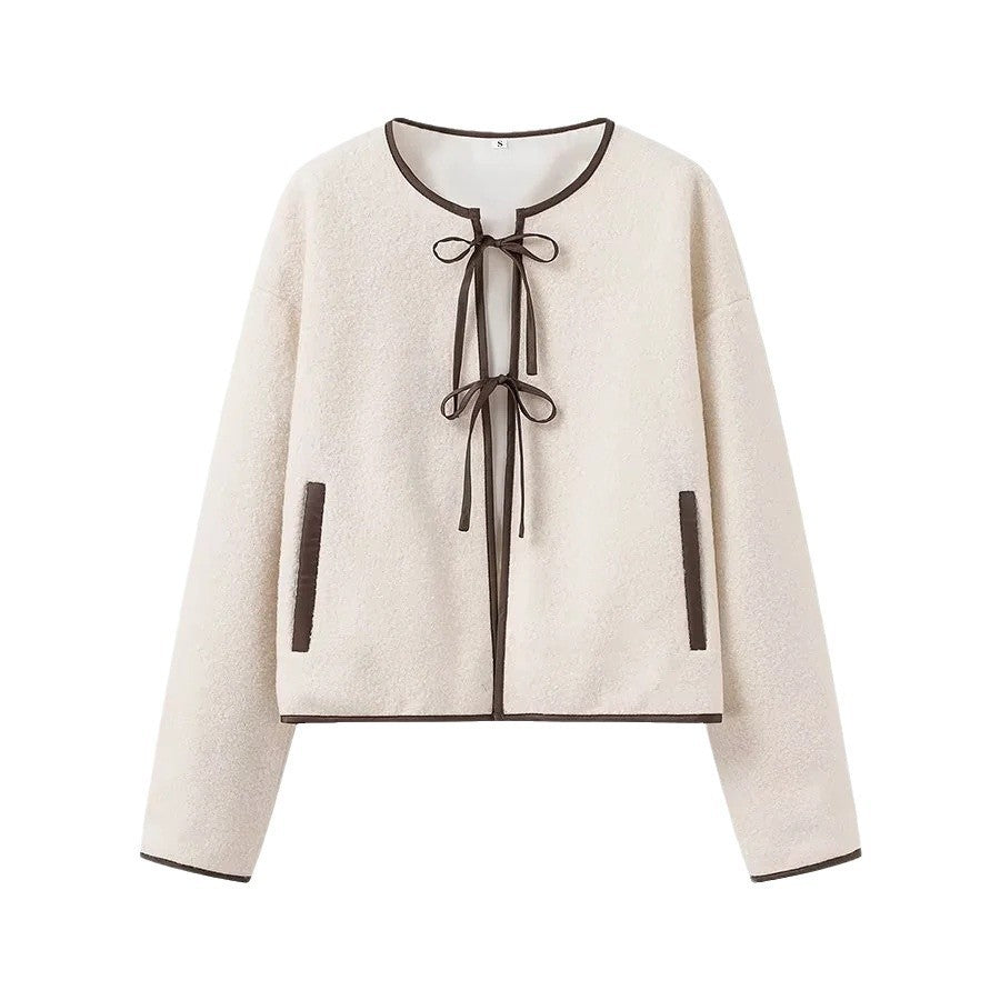 Veste de loisir pour femmes en tapis avec lien décoratif et poches élégantes Chic & Stil