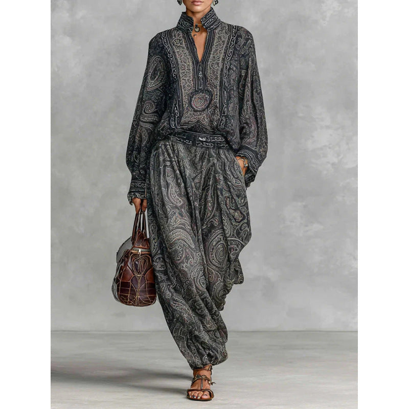 Women Flowing Boho Two-Piece Set with Loose Tunic and Harem Pants in Paisley Design Amarae