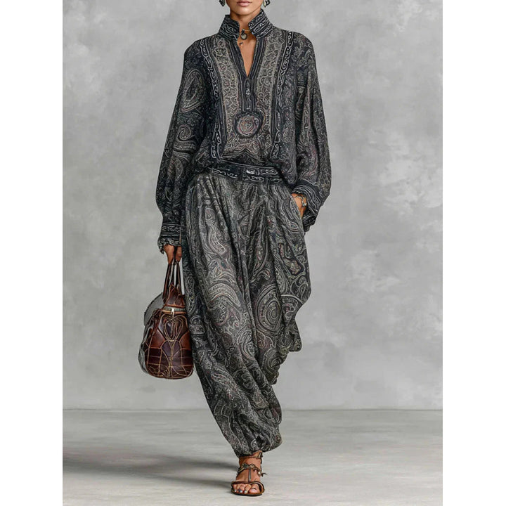Women Flowing Boho Two-Piece Set with Loose Tunic and Harem Pants in Paisley Design Amarae