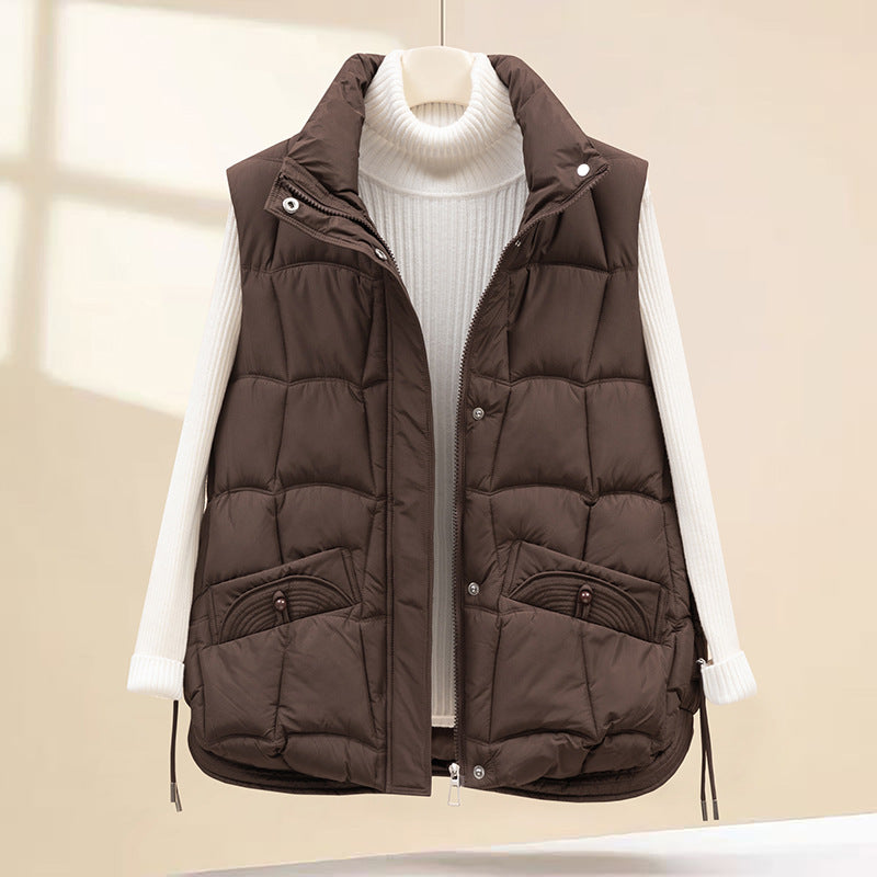 Ladies quilted vest with practical pockets and high collar Lune London
